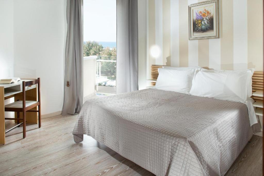 Solemare Hotel E Residence Misano Adriatico Εξωτερικό φωτογραφία