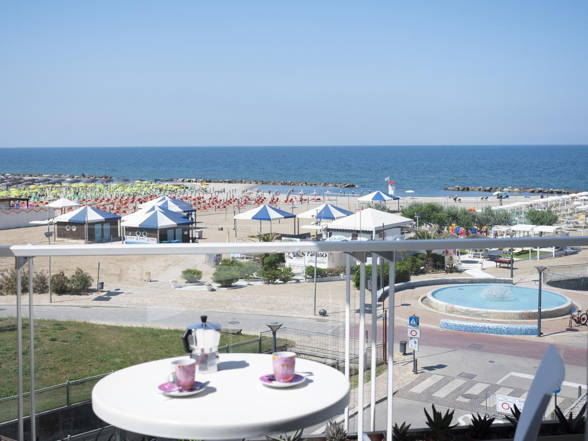 Solemare Hotel E Residence Misano Adriatico Εξωτερικό φωτογραφία