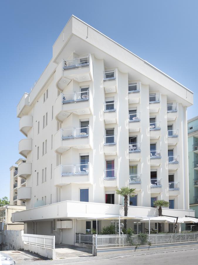 Solemare Hotel E Residence Misano Adriatico Εξωτερικό φωτογραφία